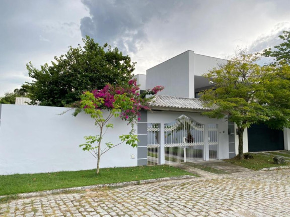 Imagem Casa com 3 Quartos para Alugar,  em Guaratiba - Rio De Janeiro