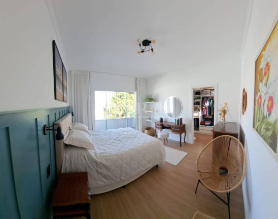 Imagem Sobrado com 3 Quartos à Venda, 198 m² em Centro - Camboriú Imagem Sobrado com 3 Quartos à Venda, 198 m² em Centro - Camboriú