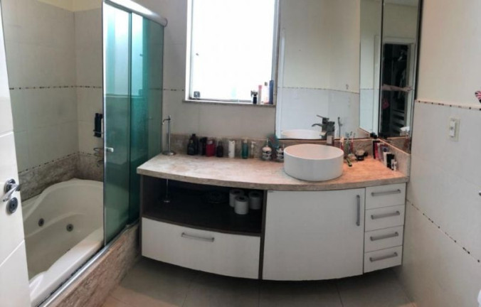 Imagem Imóvel com 4 Quartos à Venda, 750 m² em Tarumã - Manaus Imagem Imóvel com 4 Quartos à Venda, 750 m² em Tarumã - Manaus