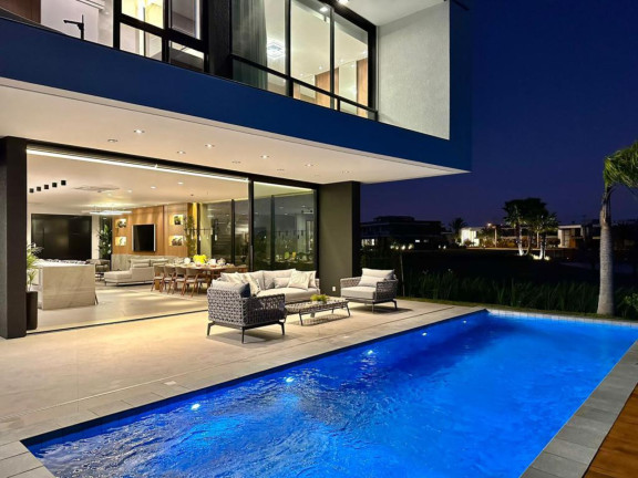 Imagem Casa com 5 Quartos à Venda, 450 m² em Centro - Capao Da Canoa Imagem Casa com 5 Quartos à Venda, 450 m² em Centro - Capao Da Canoa