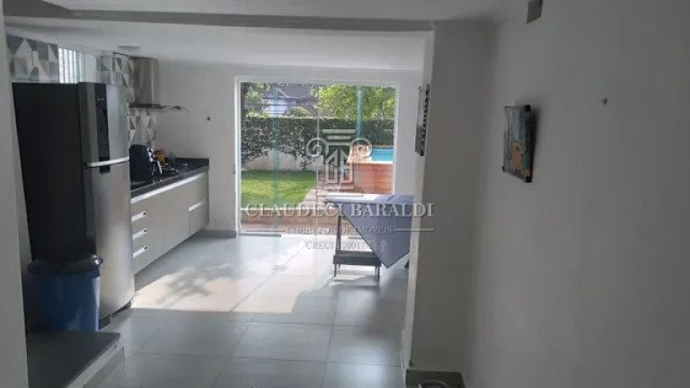 Imagem Casa com 4 Quartos à Venda, 240 m² em Vila Albertina - São Paulo