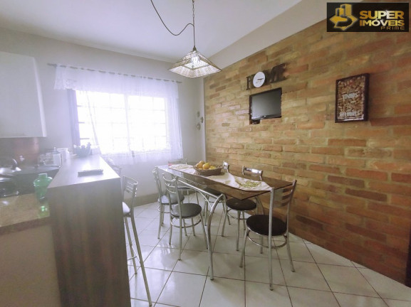 Imagem Casa com 5 Quartos à Venda, 256 m² em Três Vendas - Pelotas