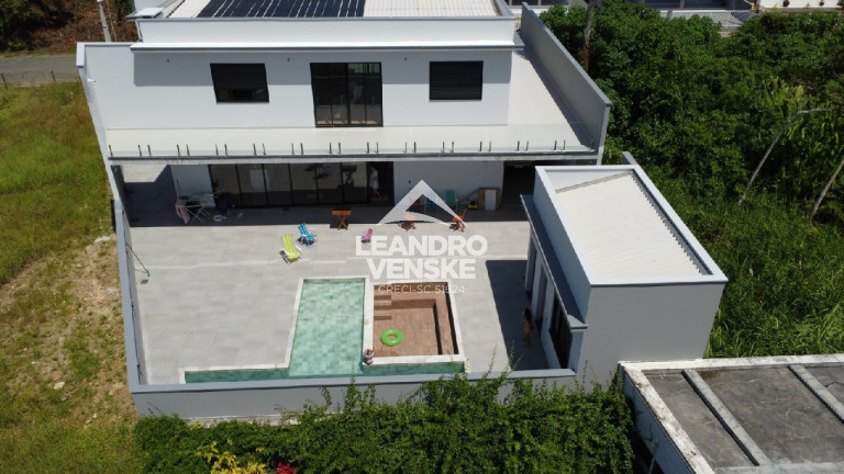 Imagem Sobrado com 6 Quartos à Venda, em Itaguaçu - São Francisco Do Sul Imagem Sobrado com 6 Quartos à Venda, em Itaguaçu - São Francisco Do Sul