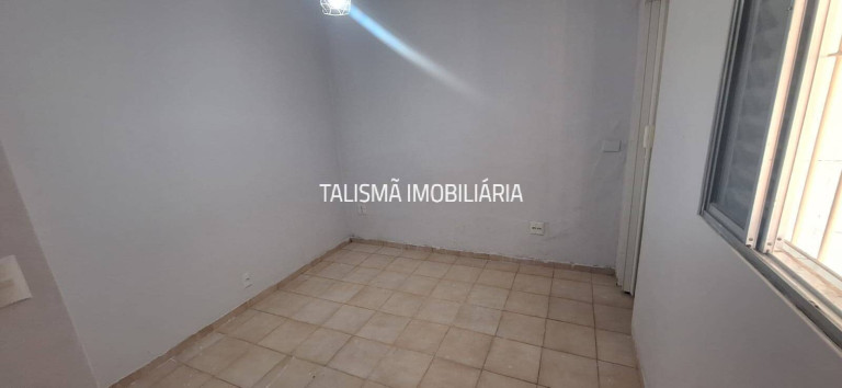 Imagem Casa com 3 Quartos para Alugar, 200 m² em Jardim Maria Virginia - São Paulo