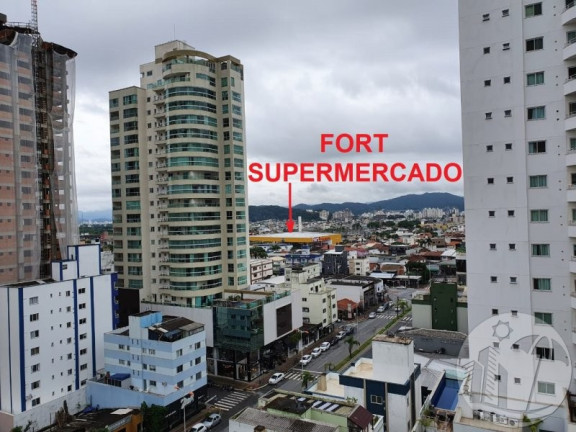 Imagem Apartamento com 3 Quartos à Venda, 195 m² em Centro - Balneário Camboriú Imagem Apartamento com 3 Quartos à Venda, 195 m² em Centro - Balneário Camboriú