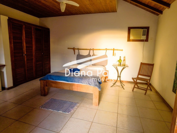 Imagem Casa com 4 Quartos à Venda, 355 m² em João Fernandes - Búzios Imagem Casa com 4 Quartos à Venda, 355 m² em João Fernandes - Búzios