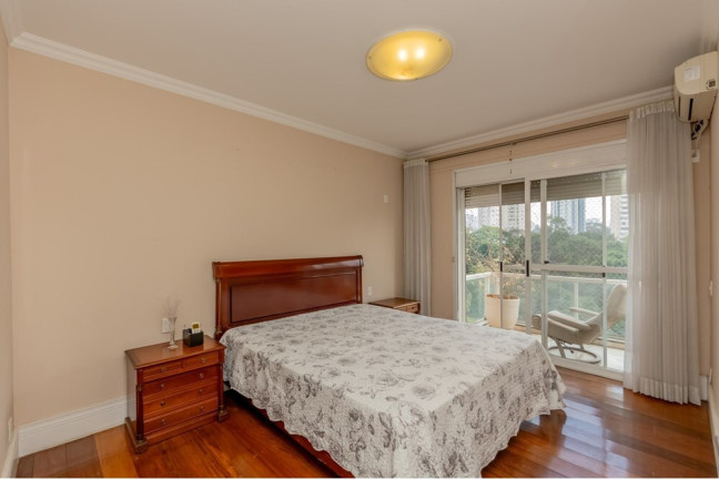 Imagem Imóvel com 4 Quartos à Venda, 273 m² em Vila Andrade - São Paulo Imagem Imóvel com 4 Quartos à Venda, 273 m² em Vila Andrade - São Paulo