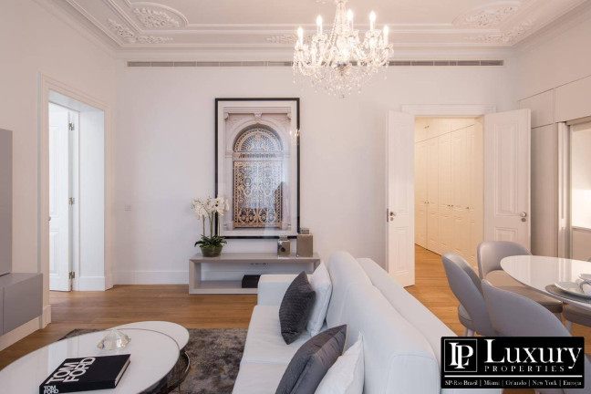 Imagem Apartamento com 3 Quartos à Venda, 190 m² em Centro - Lisboa Imagem Apartamento com 3 Quartos à Venda, 190 m² em Centro - Lisboa