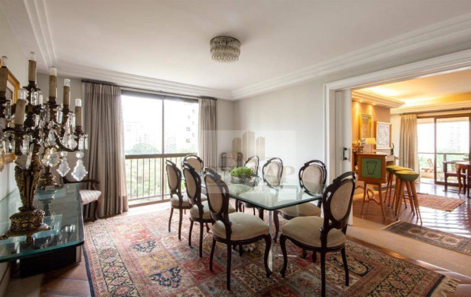 Apartamento com 4 Quartos à Venda ou Locação, 387 m² em Vila Nova Conceição - São Paulo