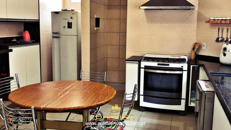 Imagem Casa com 3 Quartos à Venda, 244 m² em Jardim Quintas Das Videiras - Jundiaí