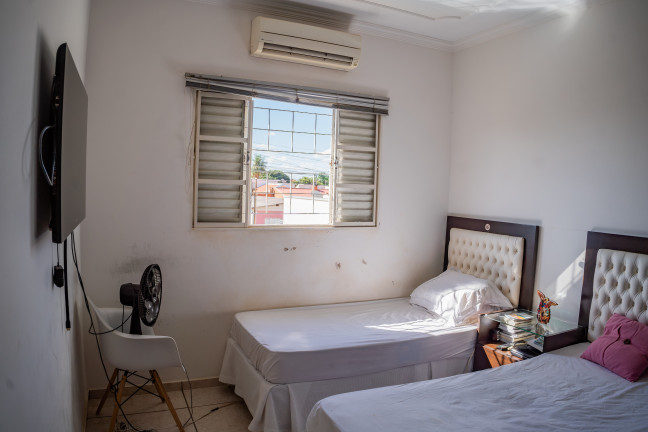 Imagem Casa com 3 Quartos à Venda, 169 m² em Vila Palmira - Campo Grande Imagem Casa com 3 Quartos à Venda, 169 m² em Vila Palmira - Campo Grande