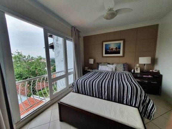Imagem Casa com 4 Quartos à Venda, 377 m² em Freguesia De Jacarepaguá - Rio De Janeiro