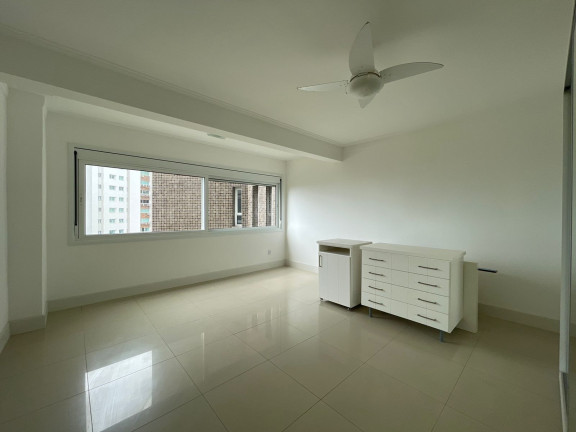 Imagem Apartamento com 4 Quartos à Venda, 249 m² em Praia Grande - Torres