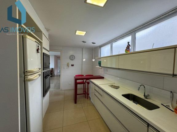 Imagem Apartamento com 4 Quartos à Venda, 239 m² em Braga - Cabo Frio