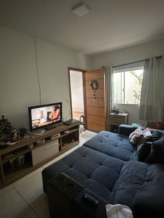 Imagem Casa com 2 Quartos à Venda, 81 m² em Champagnat - Maringa Imagem Casa com 2 Quartos à Venda, 81 m² em Champagnat - Maringa