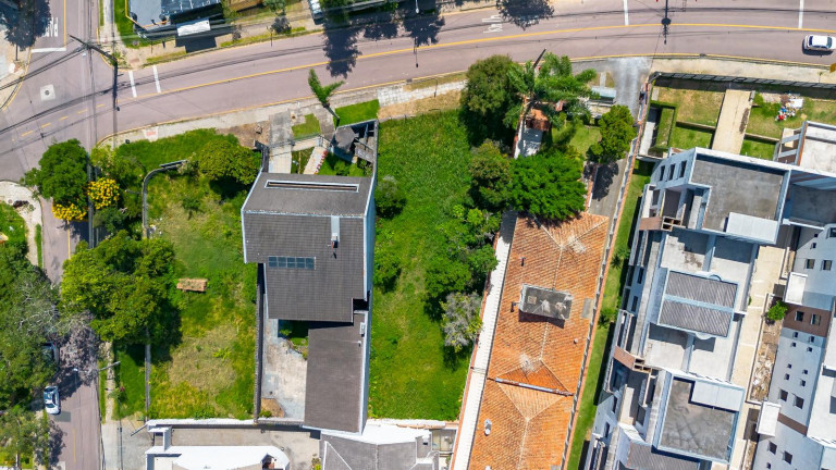 Imagem Terreno à Venda, 601 m² em Seminário - Curitiba Imagem Terreno à Venda, 601 m² em Seminário - Curitiba