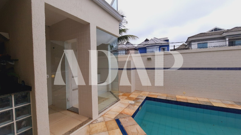 Imagem Casa com 4 Quartos à Venda, 250 m² em Vargem Pequena - Rio De Janeiro Imagem Casa com 4 Quartos à Venda, 250 m² em Vargem Pequena - Rio De Janeiro