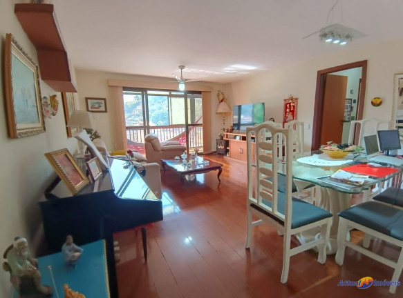 Imagem Imóvel com 2 Quartos à Venda, 100 m² em Várzea - Teresópolis Imagem Imóvel com 2 Quartos à Venda, 100 m² em Várzea - Teresópolis