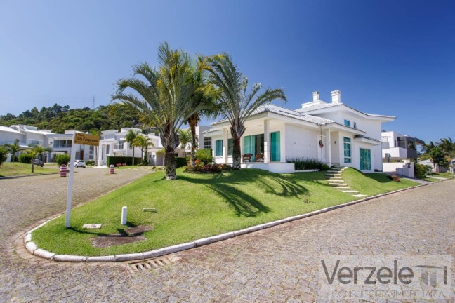 Imagem Casa com 4 Quartos à Venda, 313 m² em Praia Brava De Itajaí - Itajaí Imagem Casa com 4 Quartos à Venda, 313 m² em Praia Brava De Itajaí - Itajaí