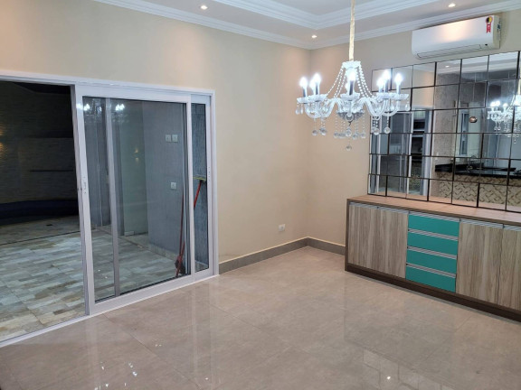 Imagem Casa com 3 Quartos à Venda, 270 m² em Chácara Do Visconde - Taubaté Imagem Casa com 3 Quartos à Venda, 270 m² em Chácara Do Visconde - Taubaté