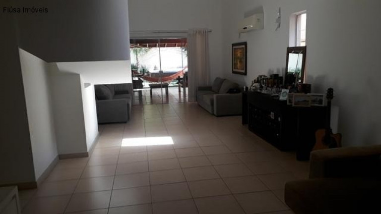 Imagem Casa com 4 Quartos à Venda, em Vila Do Golf - Ribeirão Preto Imagem Casa com 4 Quartos à Venda, em Vila Do Golf - Ribeirão Preto