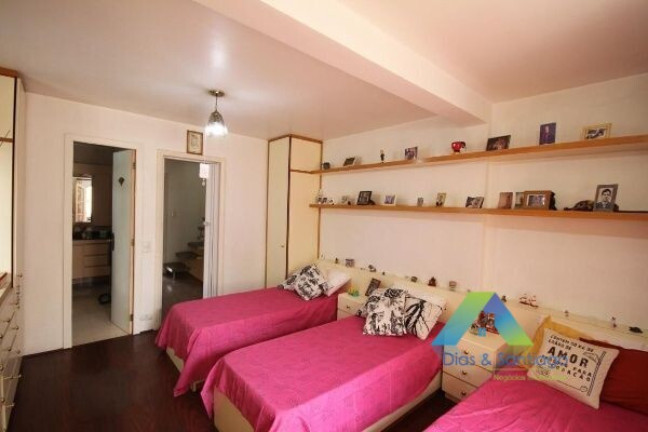 Imagem Casa de Condomínio com 4 Quartos à Venda, 250 m² em Vila Das Mercês - São Paulo