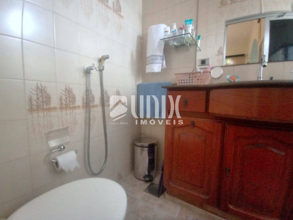 Imagem Casa com 4 Quartos à Venda, 140 m² em Centro - Campos Dos Goytacazes Imagem Casa com 4 Quartos à Venda, 140 m² em Centro - Campos Dos Goytacazes