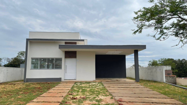 Imagem Casa com 3 Quartos à Venda, 450 m² em Condomínio Ninho Verde I - Porangaba Imagem Casa com 3 Quartos à Venda, 450 m² em Condomínio Ninho Verde I - Porangaba
