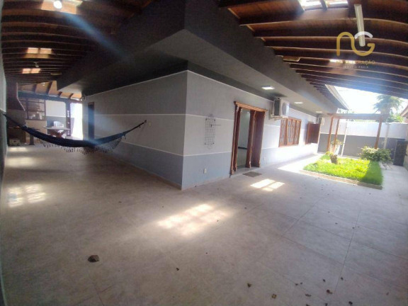 Imagem Casa com 3 Quartos à Venda, 160 m² em Canto Do Forte - Praia Grande Imagem Casa com 3 Quartos à Venda, 160 m² em Canto Do Forte - Praia Grande