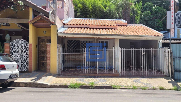 Imagem Casa com 3 Quartos à Venda, 125 m² em Centro - Socorro