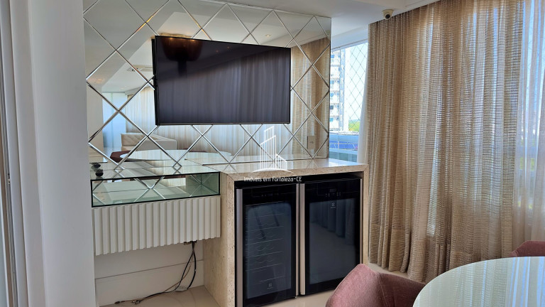 Imagem Apartamento com 4 Quartos à Venda, 232 m² em Dionisio Torres - Fortaleza Imagem Apartamento com 4 Quartos à Venda, 232 m² em Dionisio Torres - Fortaleza