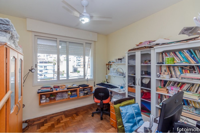 Imagem Imóvel com 2 Quartos à Venda, 58 m² em Petrópolis - Porto Alegre Imagem Imóvel com 2 Quartos à Venda, 58 m² em Petrópolis - Porto Alegre