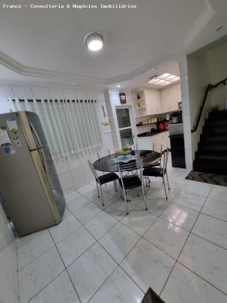 Imagem Sobrado com 3 Quartos à Venda, em Vila Homero Thon - Santo André Imagem Sobrado com 3 Quartos à Venda, em Vila Homero Thon - Santo André