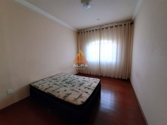 Imagem Casa com 4 Quartos à Venda, 380 m² Imagem Casa com 4 Quartos à Venda, 380 m²