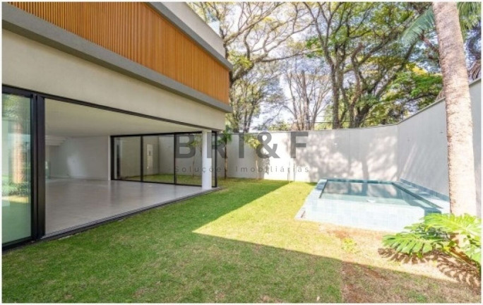 Imagem Casa com 5 Quartos à Venda, 869 m² em Brooklin - São Paulo Imagem Casa com 5 Quartos à Venda, 869 m² em Brooklin - São Paulo