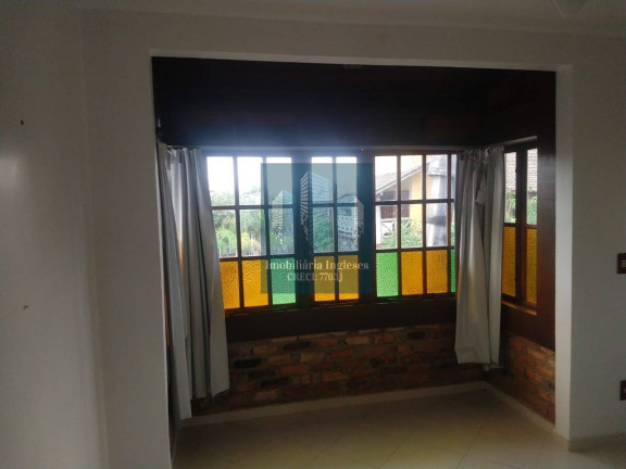 Imagem Casa com 3 Quartos à Venda, 367 m² em Rio Vermelho - Florianópolis