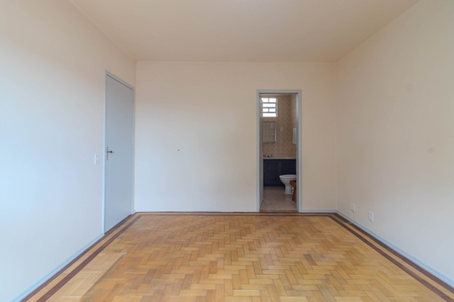 Imagem Casa com 3 Quartos à Venda, 259 m² em Bom Jesus - Porto Alegre Imagem Casa com 3 Quartos à Venda, 259 m² em Bom Jesus - Porto Alegre