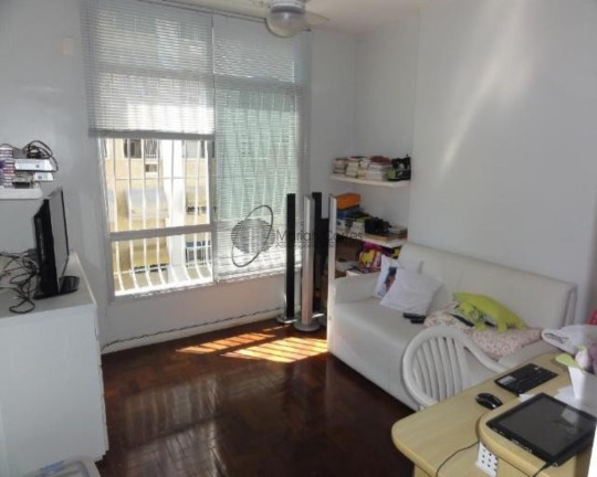 Imagem Imóvel com 3 Quartos à Venda, 102 m² em Icaraí - Niterói Imagem Imóvel com 3 Quartos à Venda, 102 m² em Icaraí - Niterói
