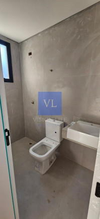 Imagem Casa com 2 Quartos à Venda, 121 m² em Santa Cândida - Curitiba