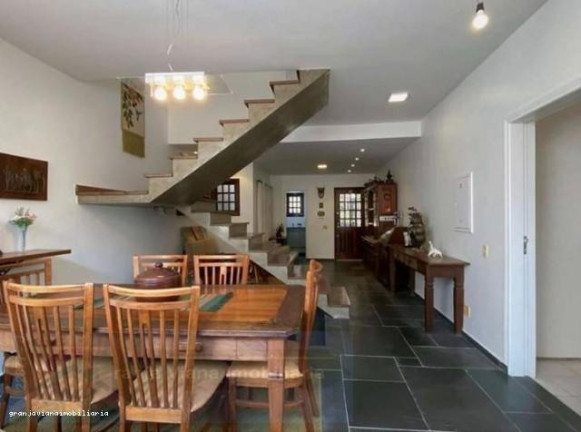 Imagem Casa à Venda, em São Paulo 2 - Cotia Imagem Casa à Venda, em São Paulo 2 - Cotia