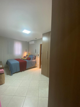 Imagem Casa com 3 Quartos à Venda, 223 m² em Embaré - Santos