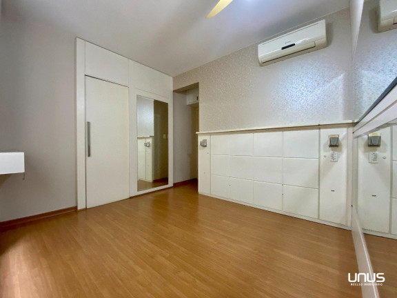 Imagem Apartamento com 3 Quartos à Venda, 153 m² em Centro - Florianópolis Imagem Apartamento com 3 Quartos à Venda, 153 m² em Centro - Florianópolis
