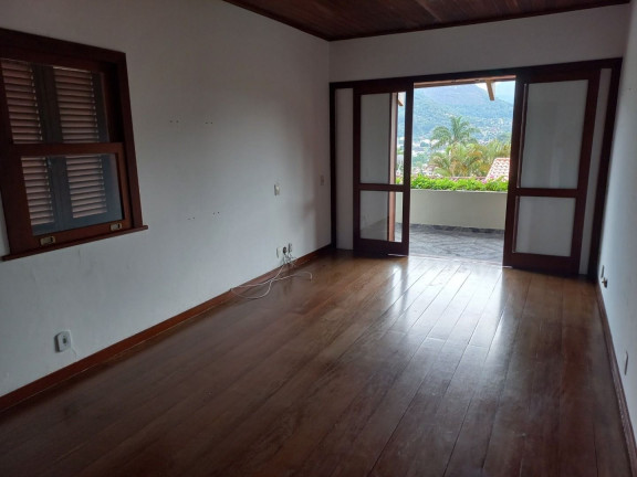 Imagem Casa com 4 Quartos à Venda, 326 m² em Araras - Teresópolis Imagem Casa com 4 Quartos à Venda, 326 m² em Araras - Teresópolis