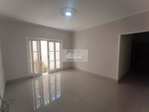 Imagem Casa com 4 Quartos à Venda, 363 m² em Fabrício - Uberaba Imagem Casa com 4 Quartos à Venda, 363 m² em Fabrício - Uberaba
