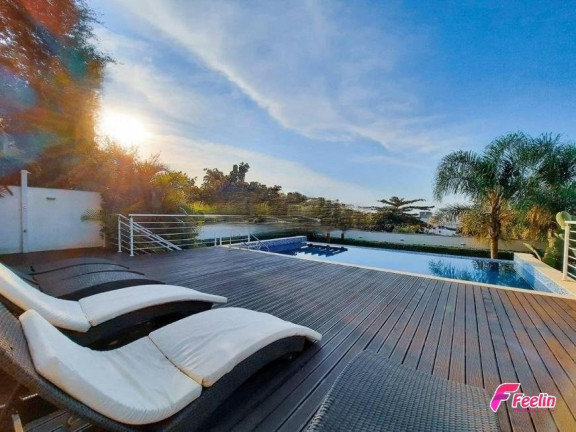 Imagem Apartamento com 3 Quartos à Venda, 225 m² em Canasvieiras - Florianópolis Imagem Apartamento com 3 Quartos à Venda, 225 m² em Canasvieiras - Florianópolis