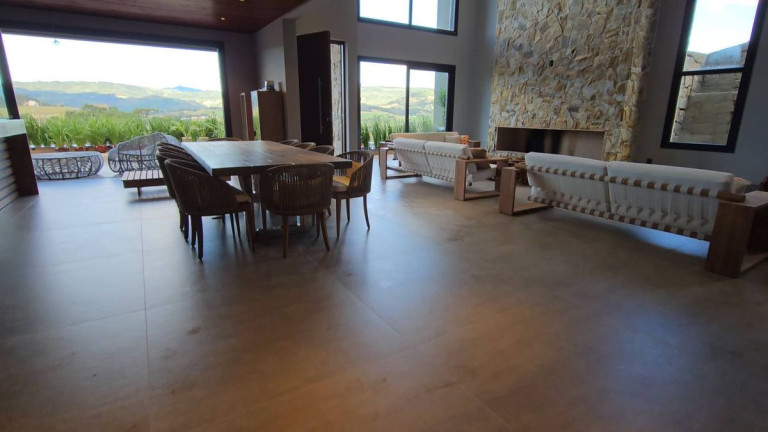 Imagem Casa com 4 Quartos à Venda, 715 m² em Centro - Camboriú Imagem Casa com 4 Quartos à Venda, 715 m² em Centro - Camboriú