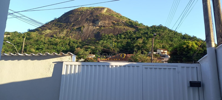 Imagem Casa com 3 Quartos à Venda, 130 m² em São Francisco - Niterói Imagem Casa com 3 Quartos à Venda, 130 m² em São Francisco - Niterói