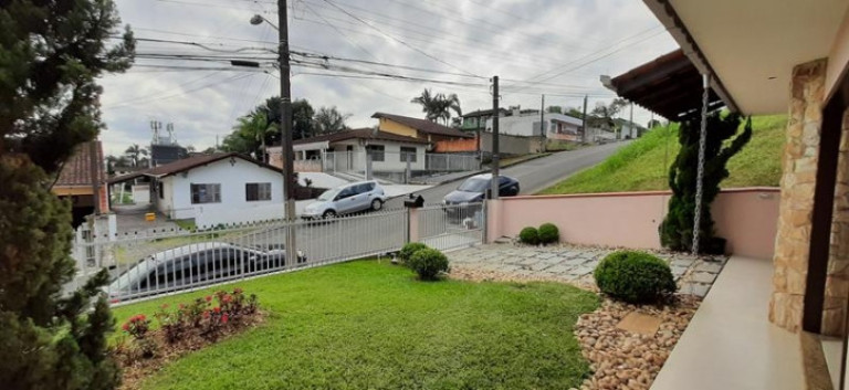 Imagem Sobrado com 4 Quartos à Venda, 269 m² em Santa Catarina - Joinville Imagem Sobrado com 4 Quartos à Venda, 269 m² em Santa Catarina - Joinville
