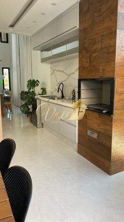 Imagem Casa com 3 Quartos à Venda, 270 m² em Condomínio Residencial Fogaça - Jacareí Imagem Casa com 3 Quartos à Venda, 270 m² em Condomínio Residencial Fogaça - Jacareí