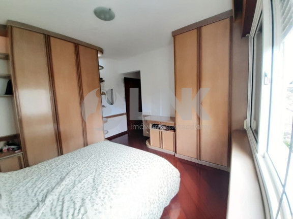 Imagem Apartamento com 3 Quartos à Venda, 100 m² em Mont Serrat - Porto Alegre Imagem Apartamento com 3 Quartos à Venda, 100 m² em Mont Serrat - Porto Alegre